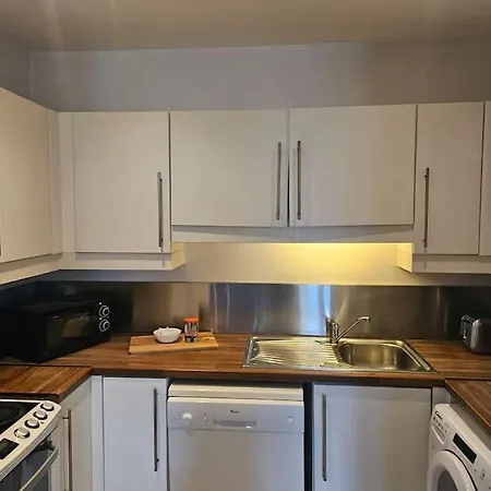 Spacious Two Bedroom Appartement *