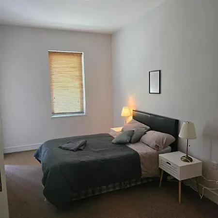 Spacious Two Bedroom * Kilkenny